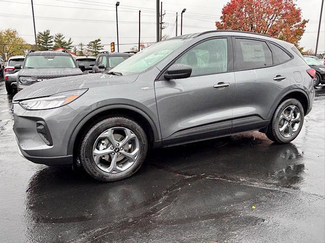 new 2025 Ford Escape car, priced at $32,300