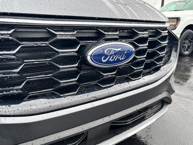 new 2025 Ford Escape car, priced at $32,300