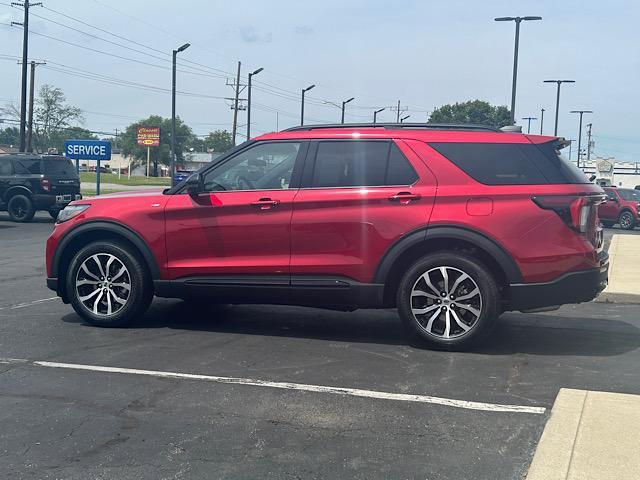 new 2025 Ford Explorer car, priced at $45,600