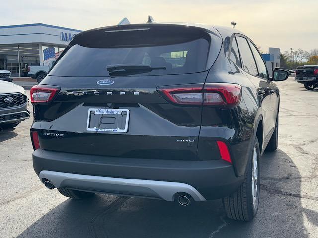 new 2025 Ford Escape car, priced at $29,800