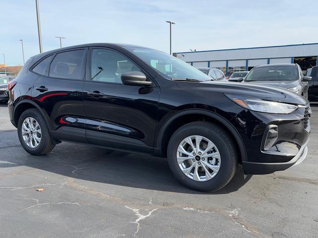 new 2025 Ford Escape car, priced at $29,800