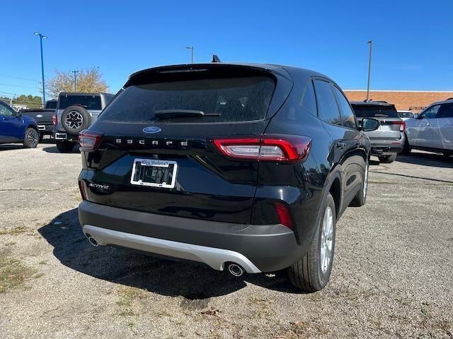 new 2025 Ford Escape car, priced at $28,900