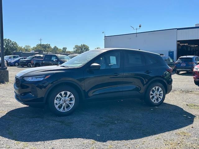 new 2025 Ford Escape car, priced at $28,900