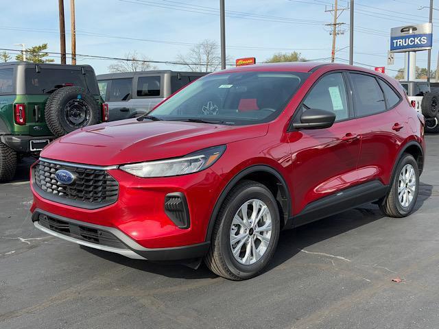 new 2025 Ford Escape car, priced at $29,200