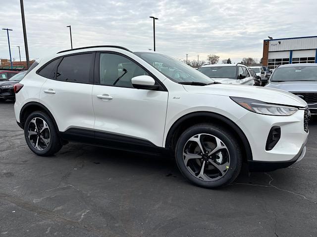 new 2025 Ford Escape car, priced at $35,800