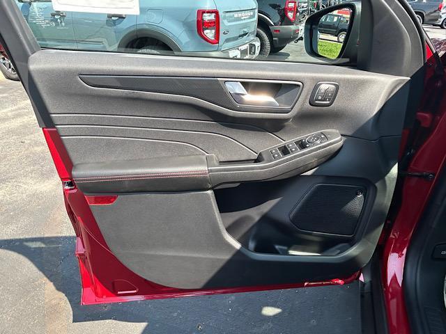 new 2025 Ford Escape car, priced at $37,900