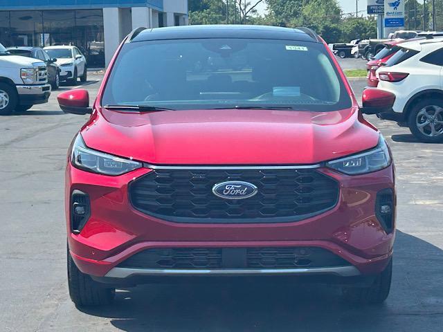 new 2025 Ford Escape car, priced at $37,900