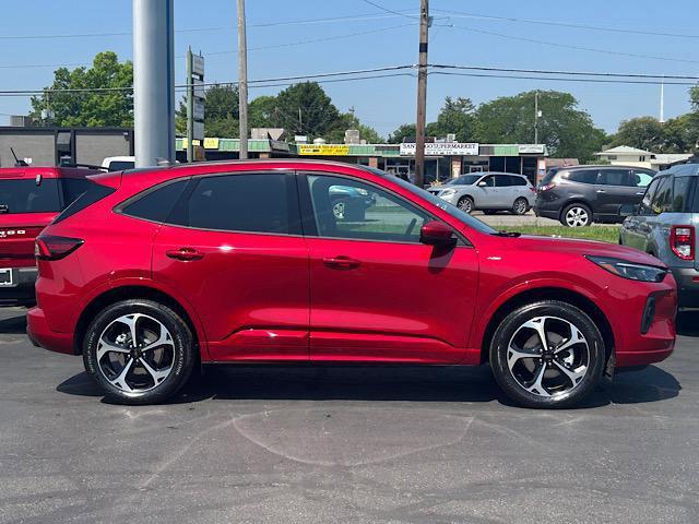 new 2025 Ford Escape car, priced at $37,900