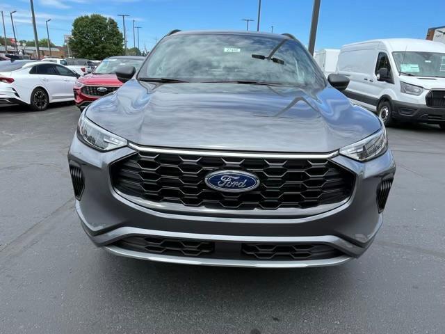 new 2024 Ford Escape car, priced at $31,900