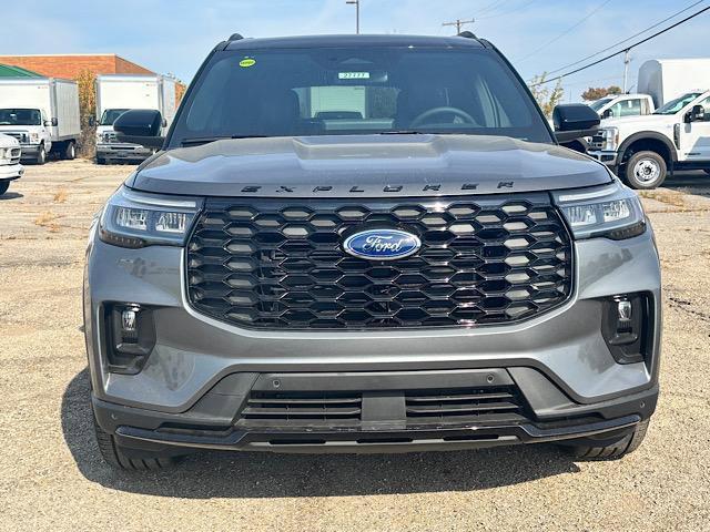 new 2025 Ford Explorer car, priced at $54,600