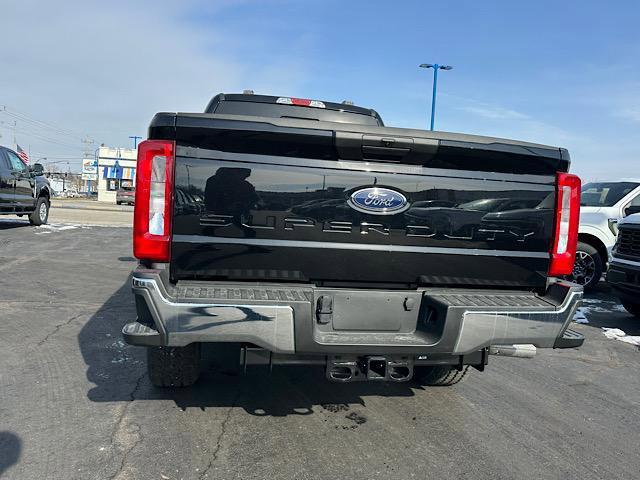 new 2025 Ford F-250 car, priced at $67,600