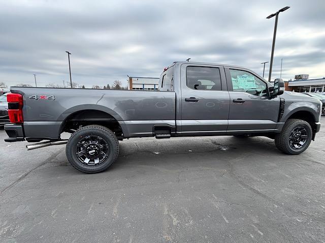 new 2024 Ford F-350 car, priced at $57,900