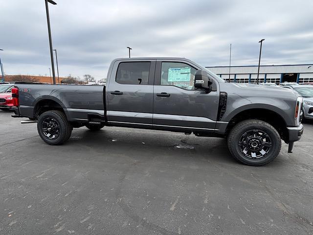 new 2024 Ford F-350 car, priced at $57,900