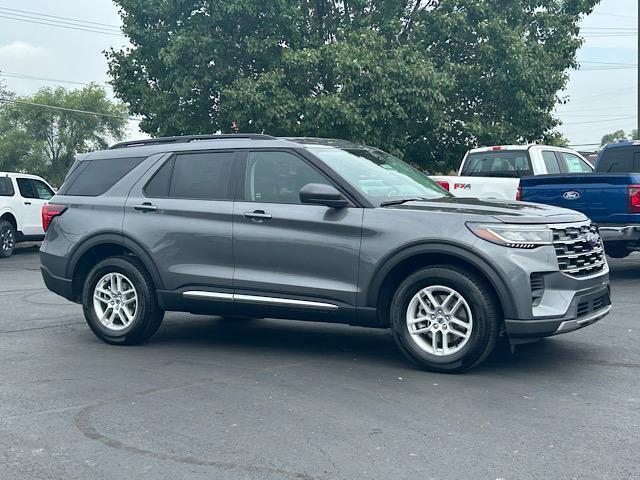 new 2025 Ford Explorer car, priced at $41,200