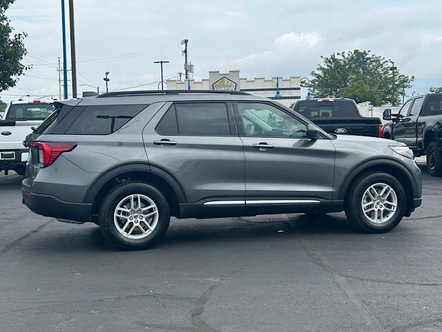 new 2025 Ford Explorer car, priced at $41,200