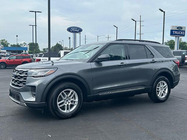 new 2025 Ford Explorer car, priced at $41,200