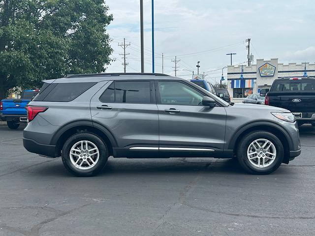 new 2025 Ford Explorer car, priced at $41,200