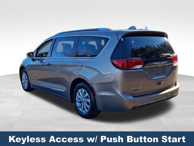 used 2018 Chrysler Pacifica car, priced at $12,700