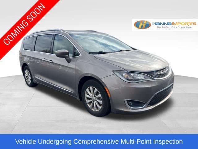 used 2018 Chrysler Pacifica car, priced at $12,997