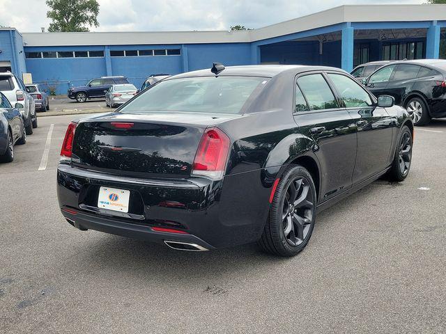 used 2022 Chrysler 300 car, priced at $25,900