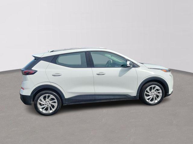 used 2023 Chevrolet Bolt EUV car, priced at $16,800