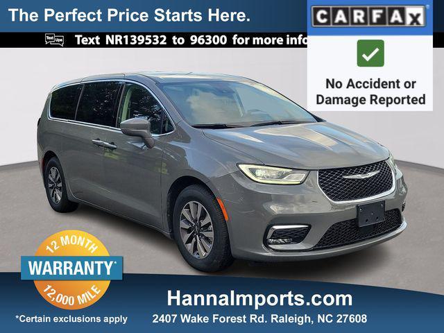 used 2022 Chrysler Pacifica Hybrid car, priced at $19,100