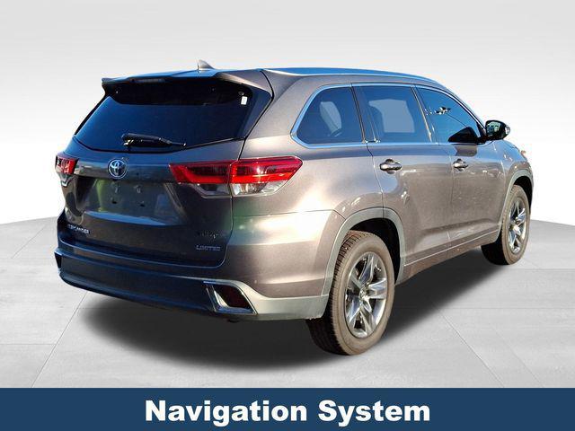 used 2018 Toyota Highlander car, priced at $21,900