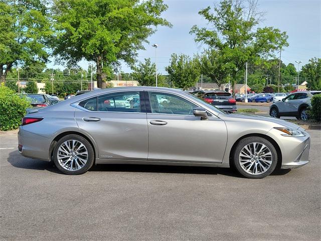 used 2020 Lexus ES 300h car, priced at $28,900