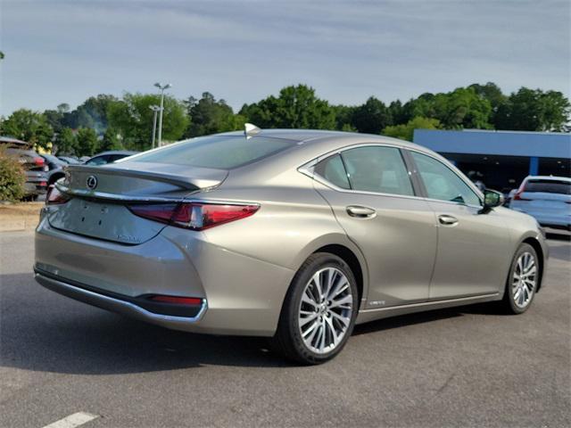 used 2020 Lexus ES 300h car, priced at $28,500