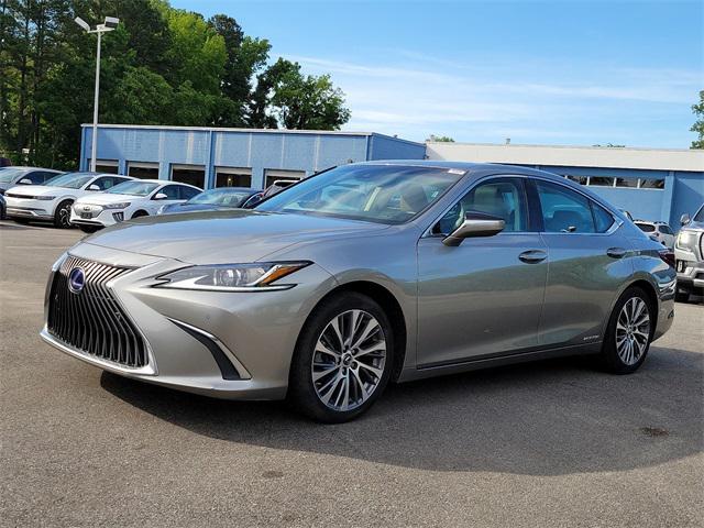 used 2020 Lexus ES 300h car, priced at $28,900