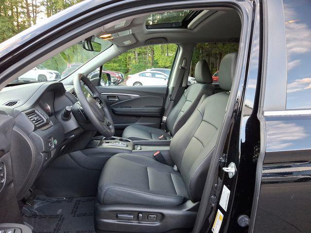 used 2021 Honda Pilot car, priced at $32,700