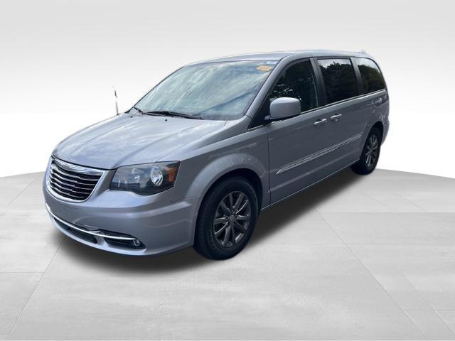 used 2015 Chrysler Town & Country car, priced at $13,997