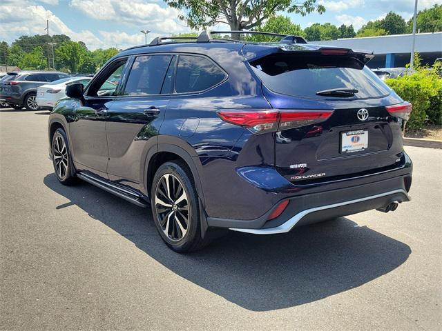 used 2021 Toyota Highlander car, priced at $30,500