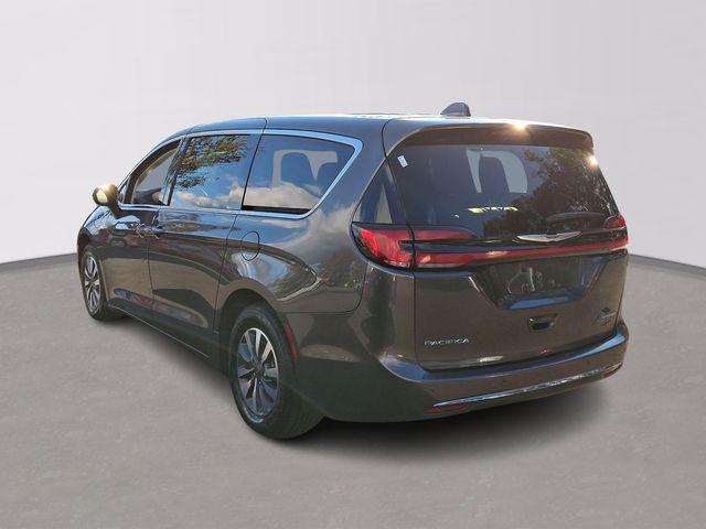 used 2022 Chrysler Pacifica Hybrid car, priced at $19,100