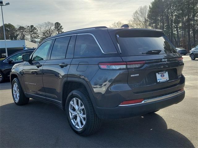 used 2022 Jeep Grand Cherokee car, priced at $26,300