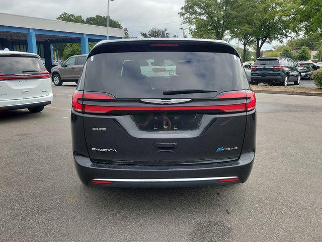 used 2022 Chrysler Pacifica Hybrid car, priced at $19,000