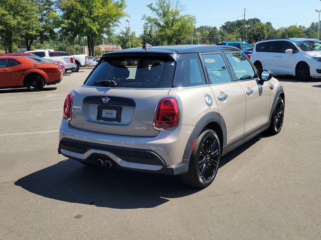 used 2022 MINI Hardtop car, priced at $25,700