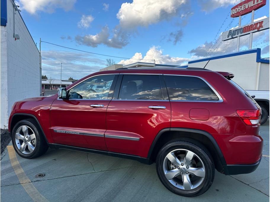 used 2011 Jeep Grand Cherokee car, priced at $14,575