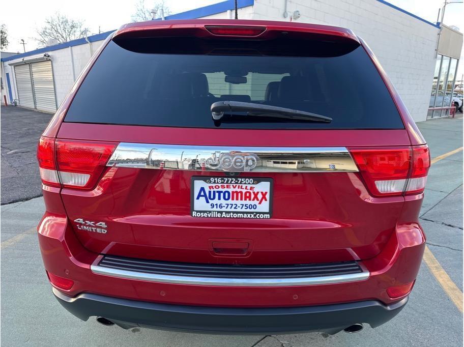 used 2011 Jeep Grand Cherokee car, priced at $14,575