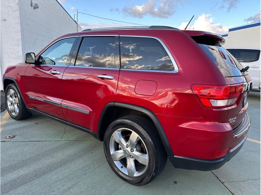 used 2011 Jeep Grand Cherokee car, priced at $14,575