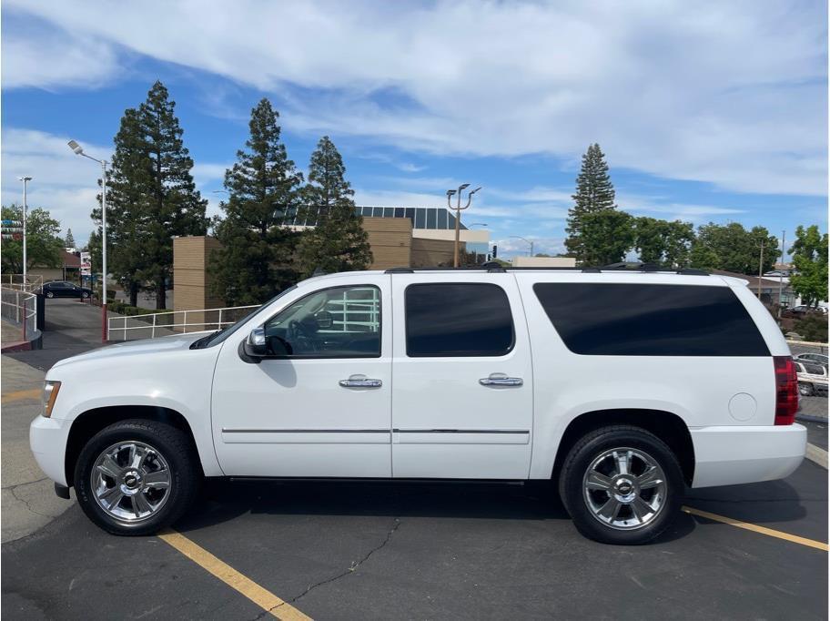 used 2010 Chevrolet Suburban car, priced at $12,988