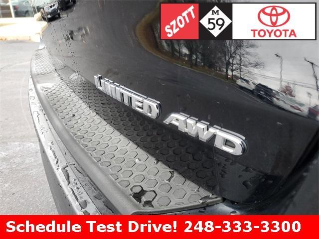 used 2018 Toyota Highlander car, priced at $23,869