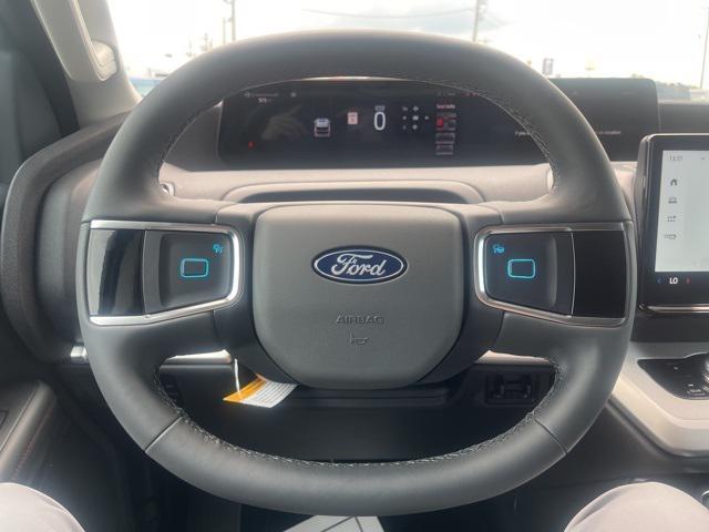 new 2025 Ford Expedition Max car, priced at $67,888