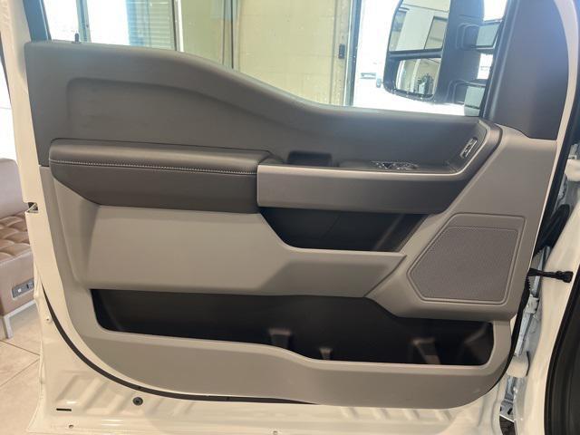 new 2025 Ford F-350 car, priced at $54,951