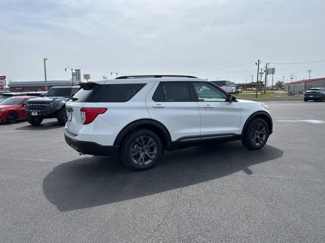 new 2024 Ford Explorer car, priced at $43,990