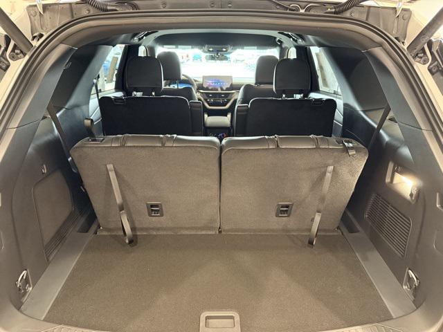 new 2026 Ford Explorer car, priced at $49,998