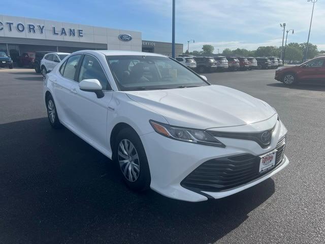 used 2019 Toyota Camry Hybrid car, priced at $19,499