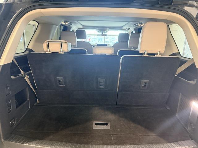 used 2024 Ford Expedition car, priced at $46,593