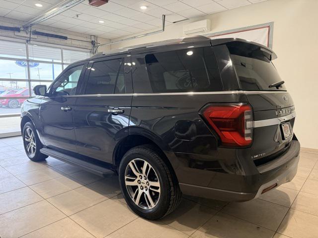 used 2024 Ford Expedition car, priced at $46,593