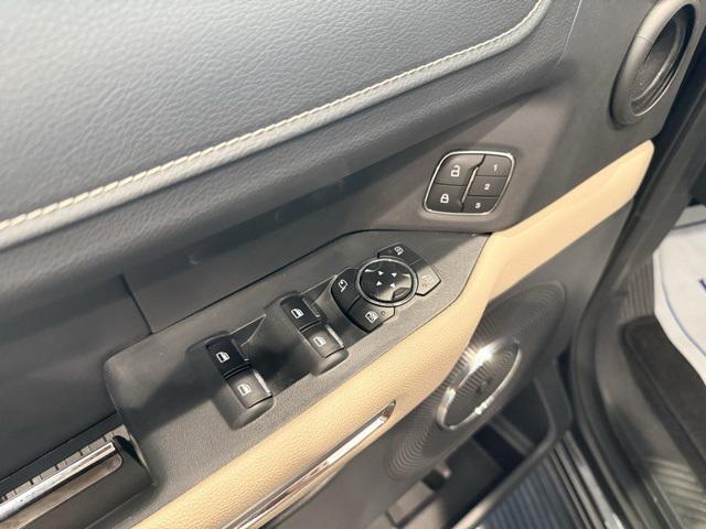 used 2024 Ford Expedition car, priced at $46,593